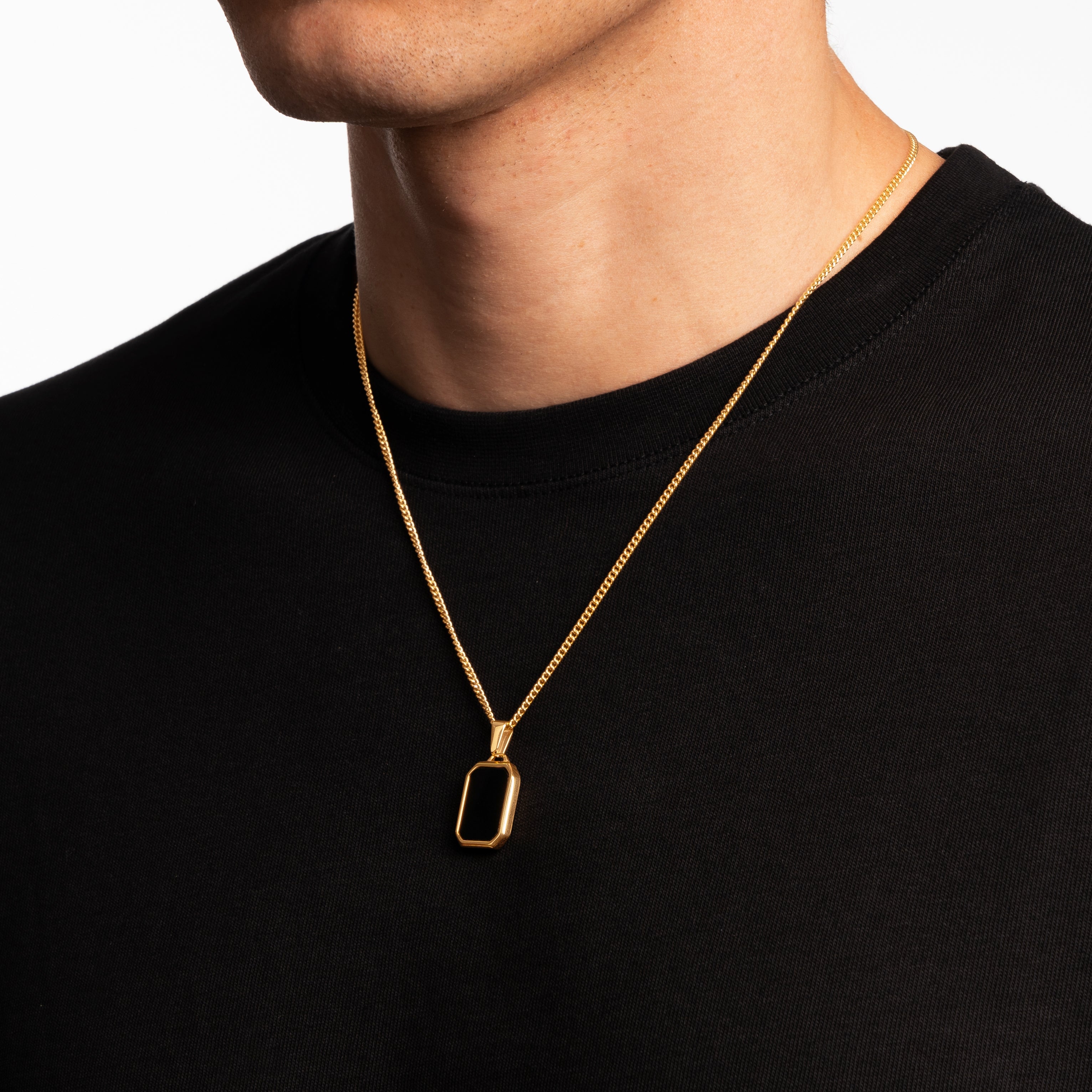 BLACK ONYX PENDANT (GOLD)