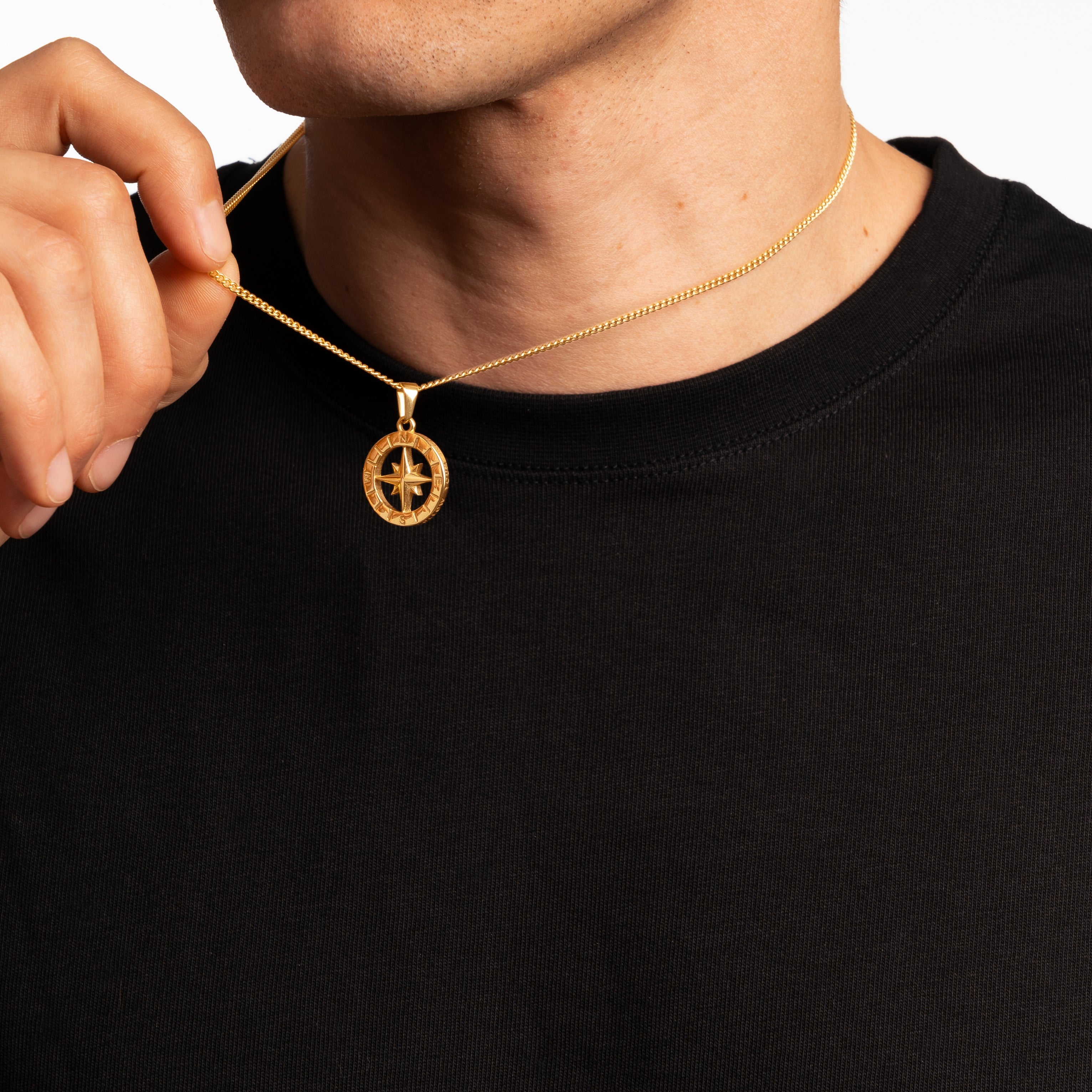 COMPASS PENDANT (GOLD)