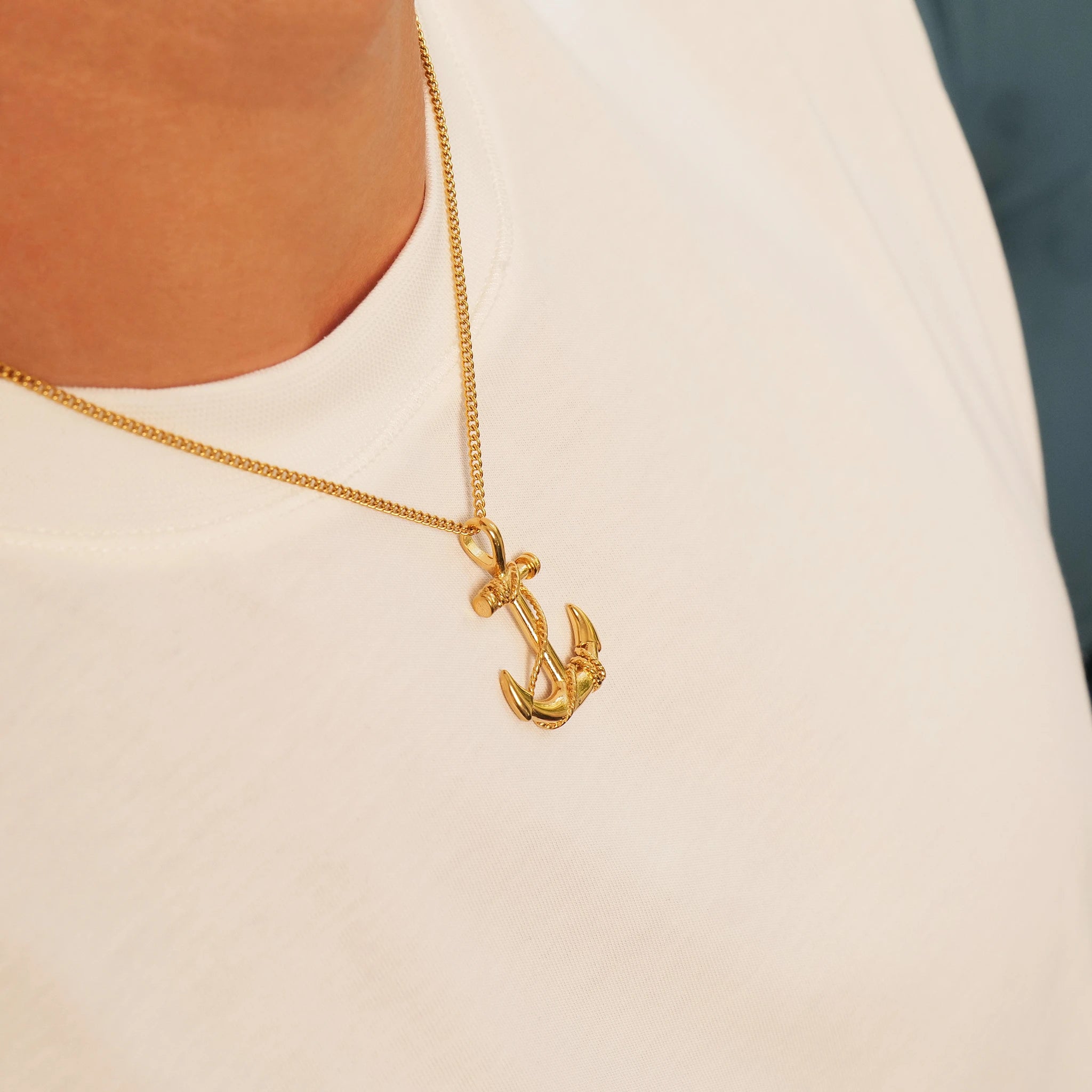 Anchor Pendant (Gold)