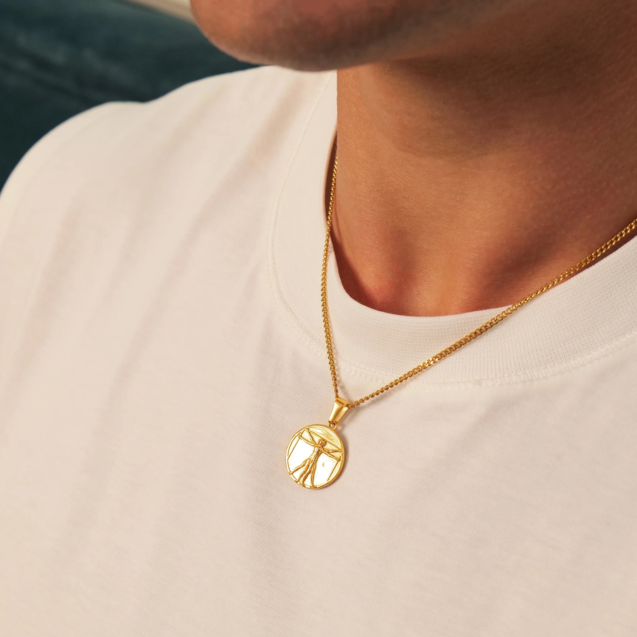 Vitruvian Man Pendant (Gold)