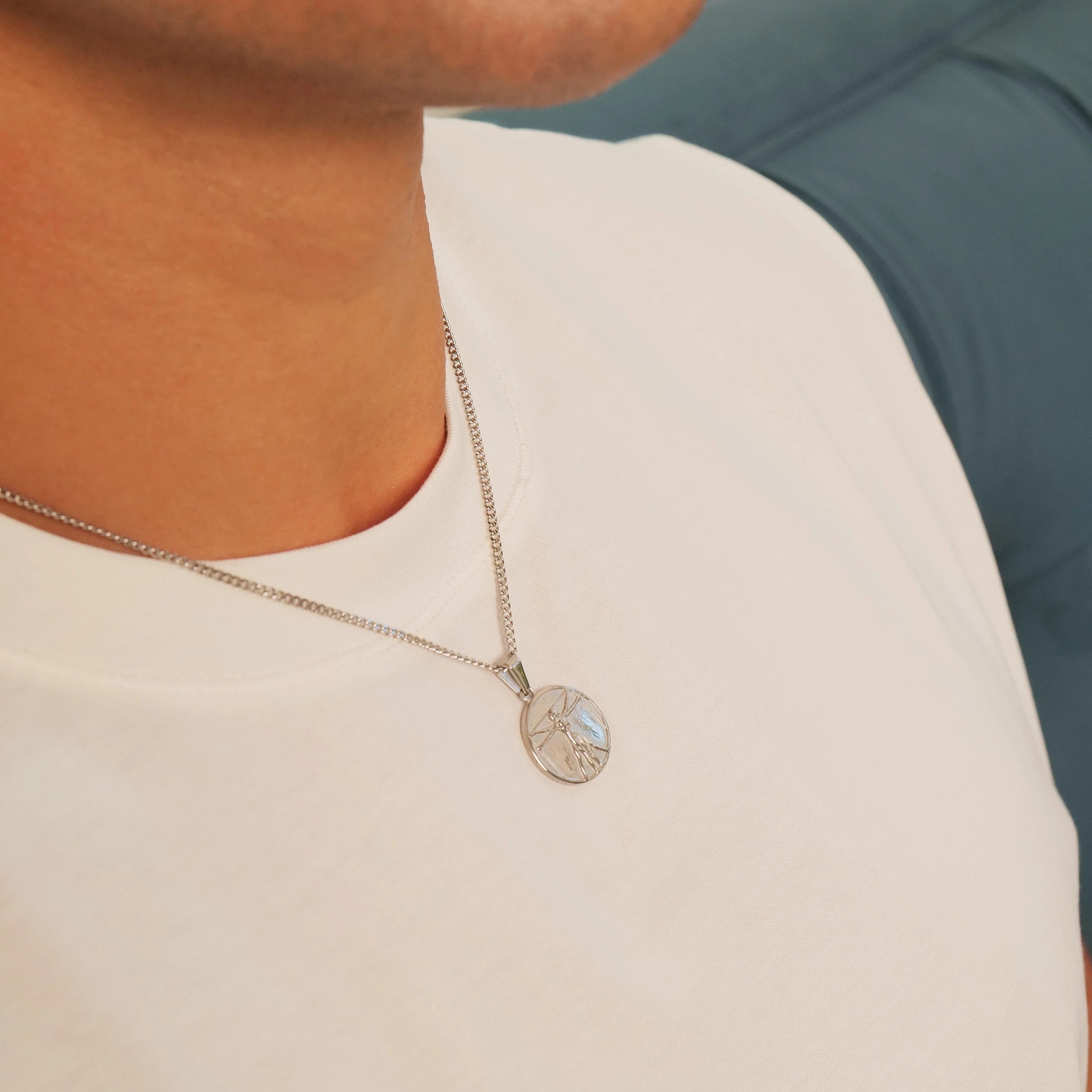 Vitruvian Man Pendant (Silver)