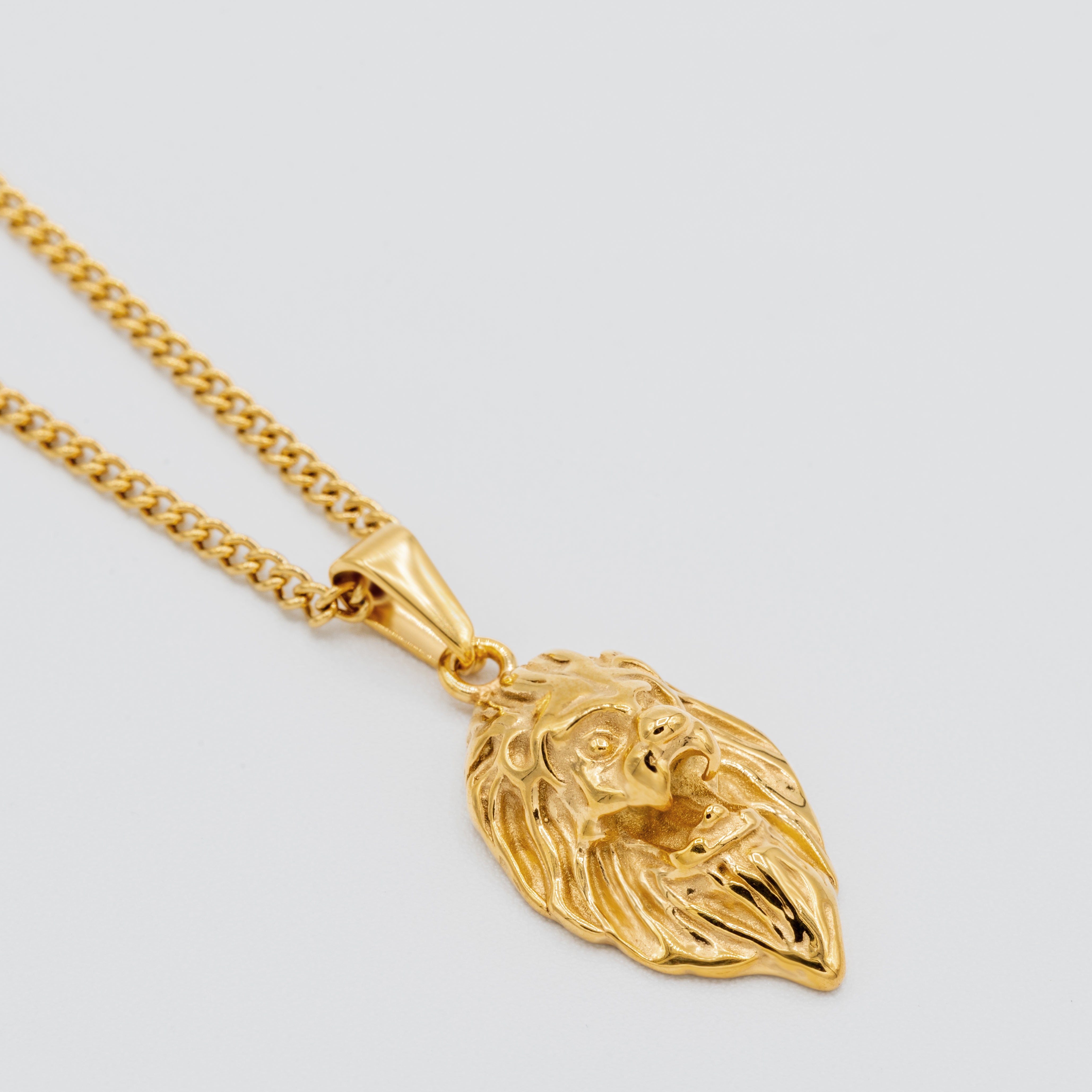 LION PENDANT (GOLD)