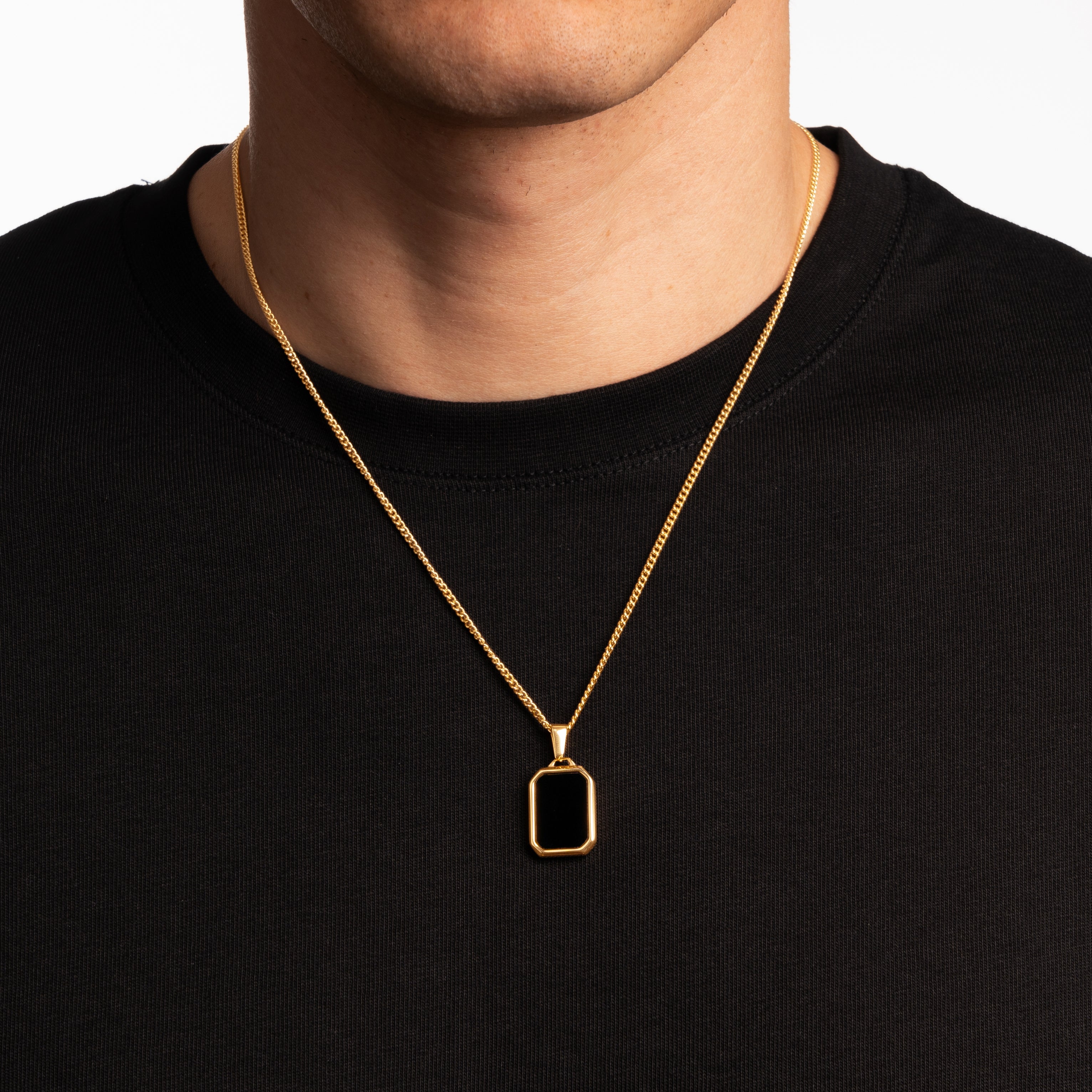 BLACK ONYX PENDANT (GOLD)