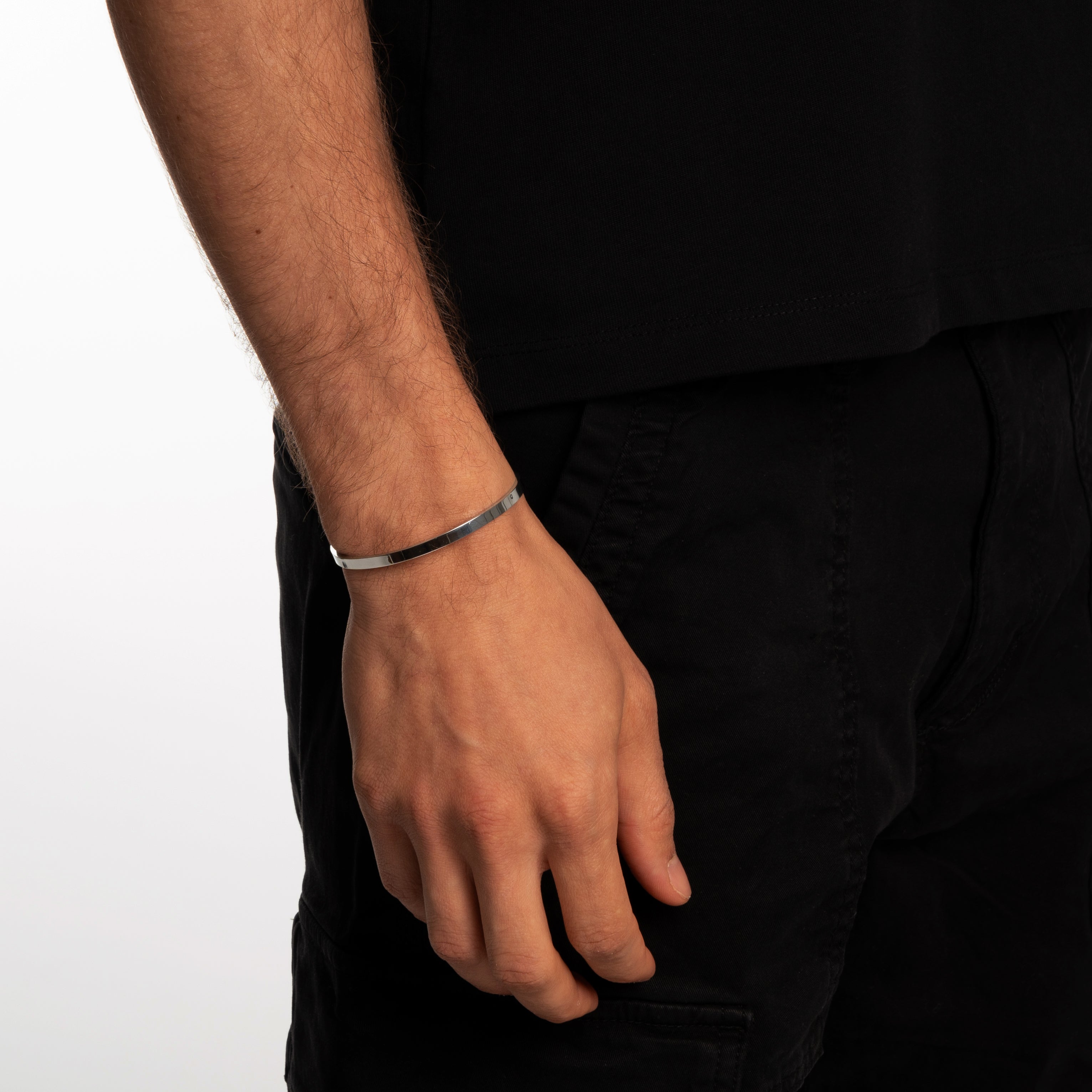 CLASSIC CUFF 4MM (SILVER)