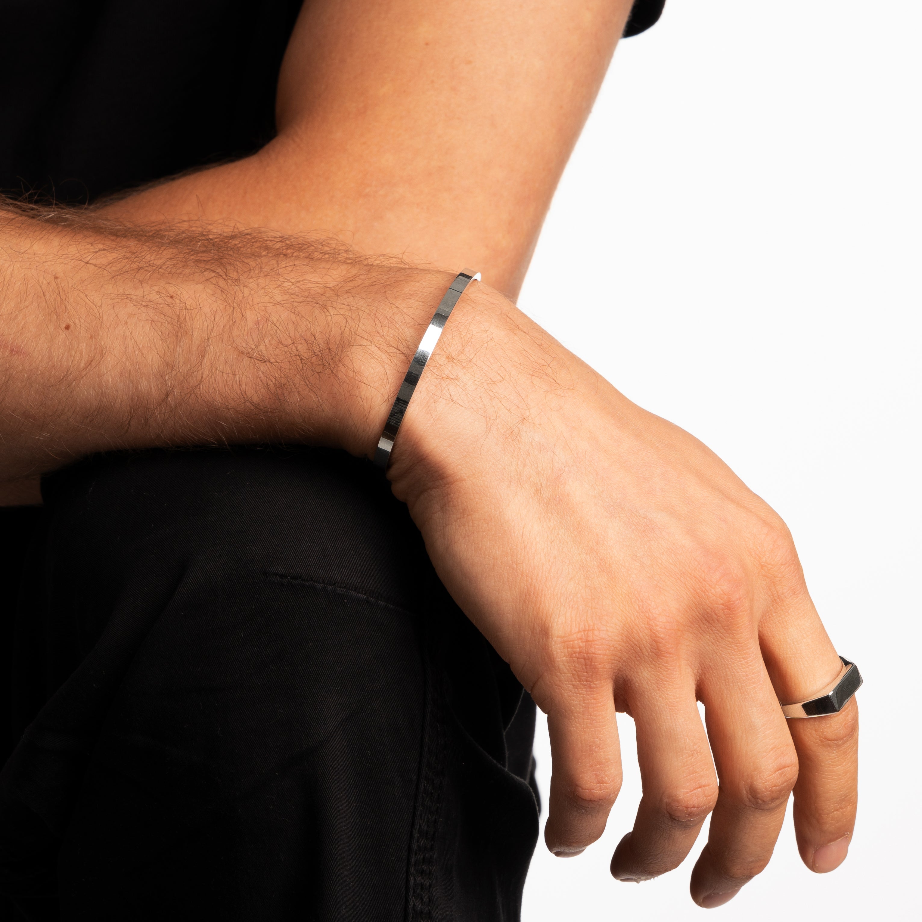 CLASSIC CUFF 4MM (SILVER)