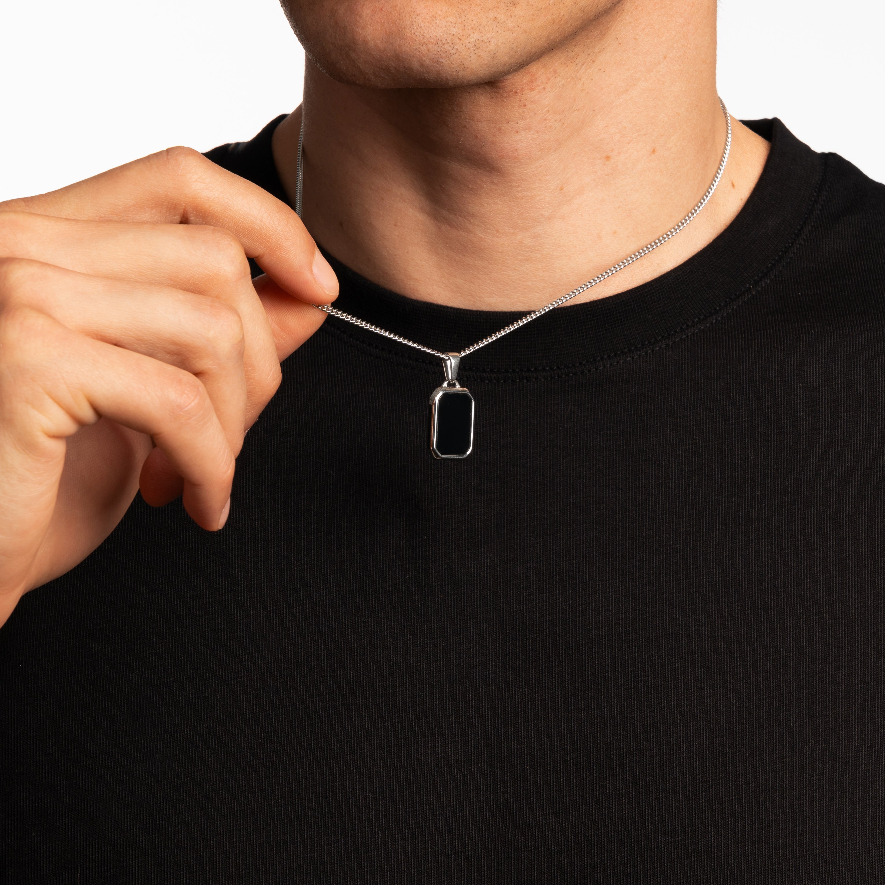 BLACK ONYX PENDANT (SILVER)