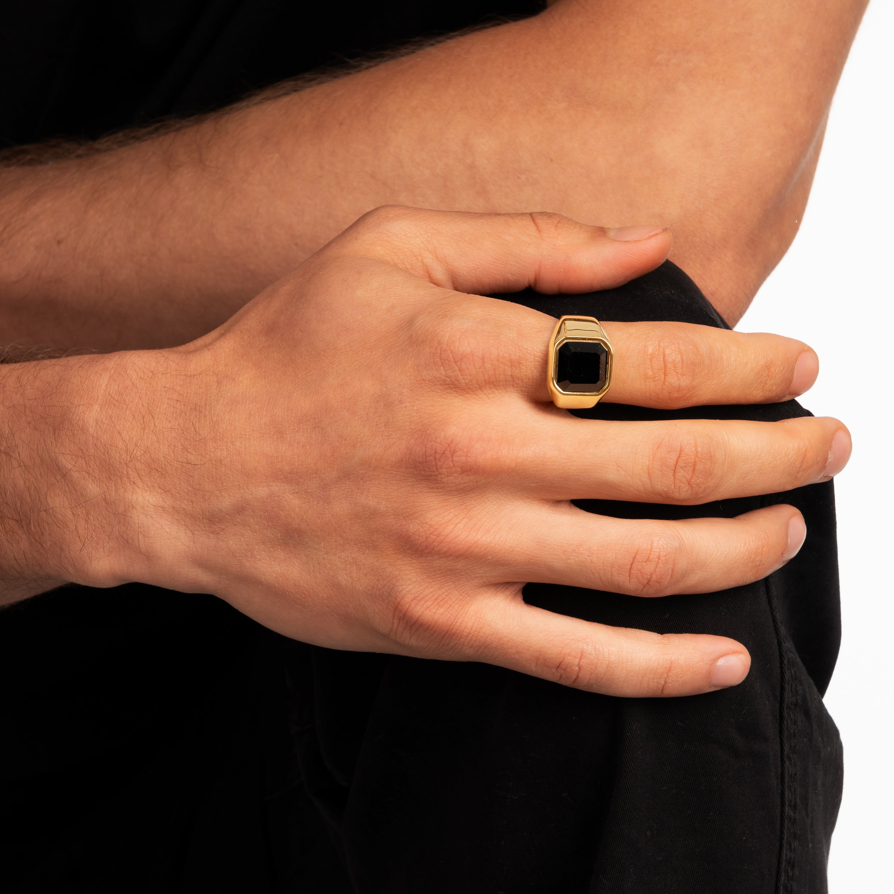 SQUARE STONE SIGNET RING (GOLD)