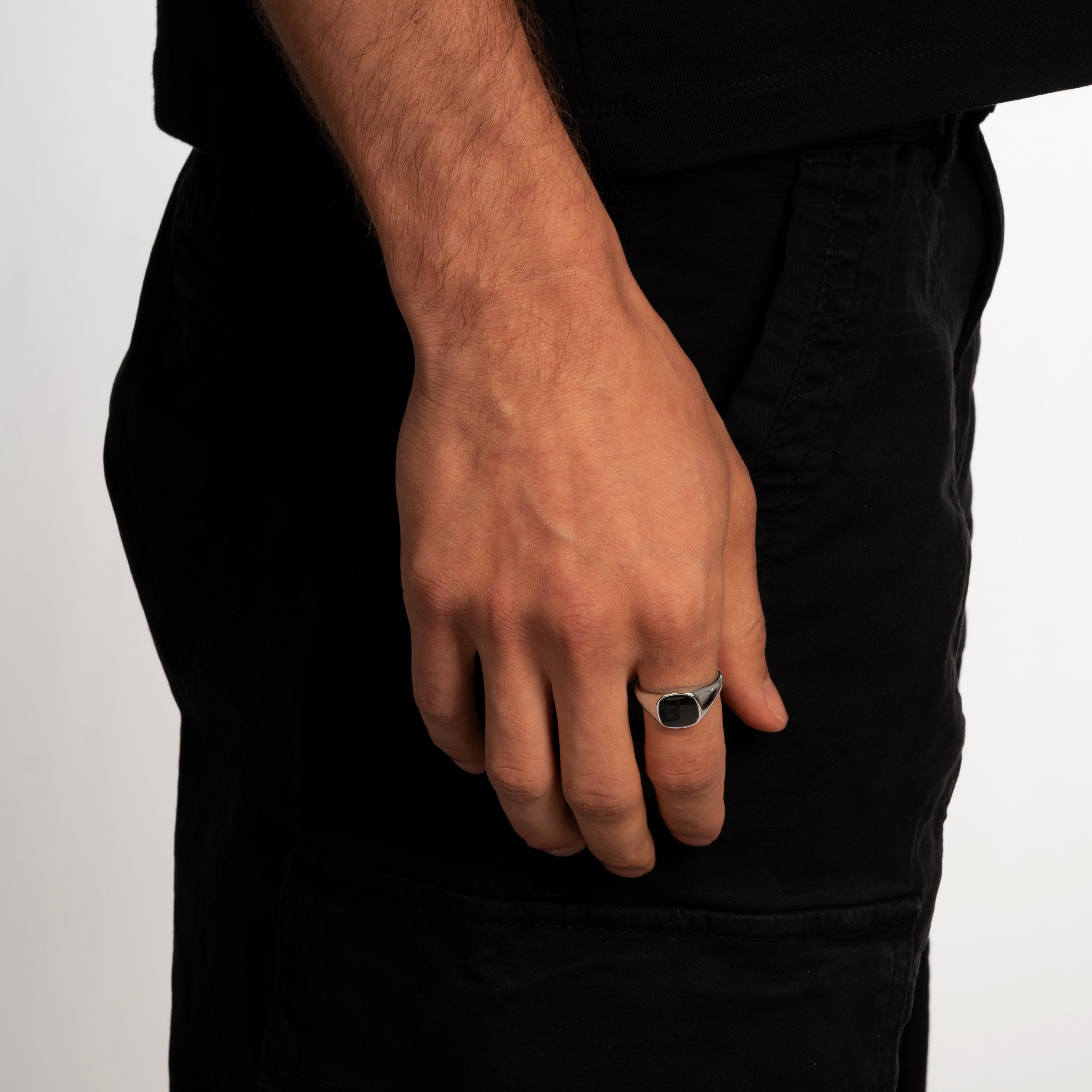 OVAL STONE SIGNET RING (SILVER)