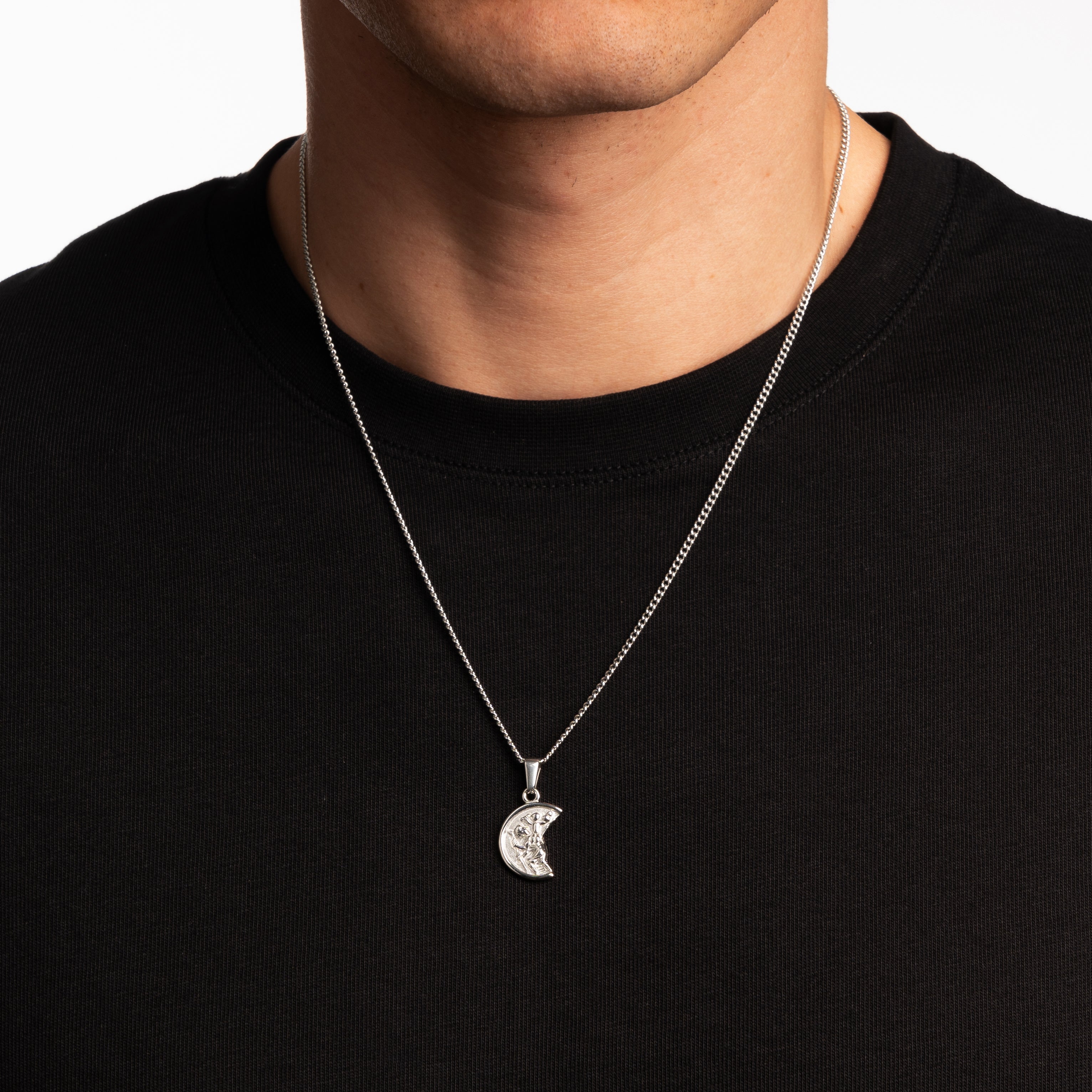 ST. CHRISTOPHER PENDANT (SILVER)