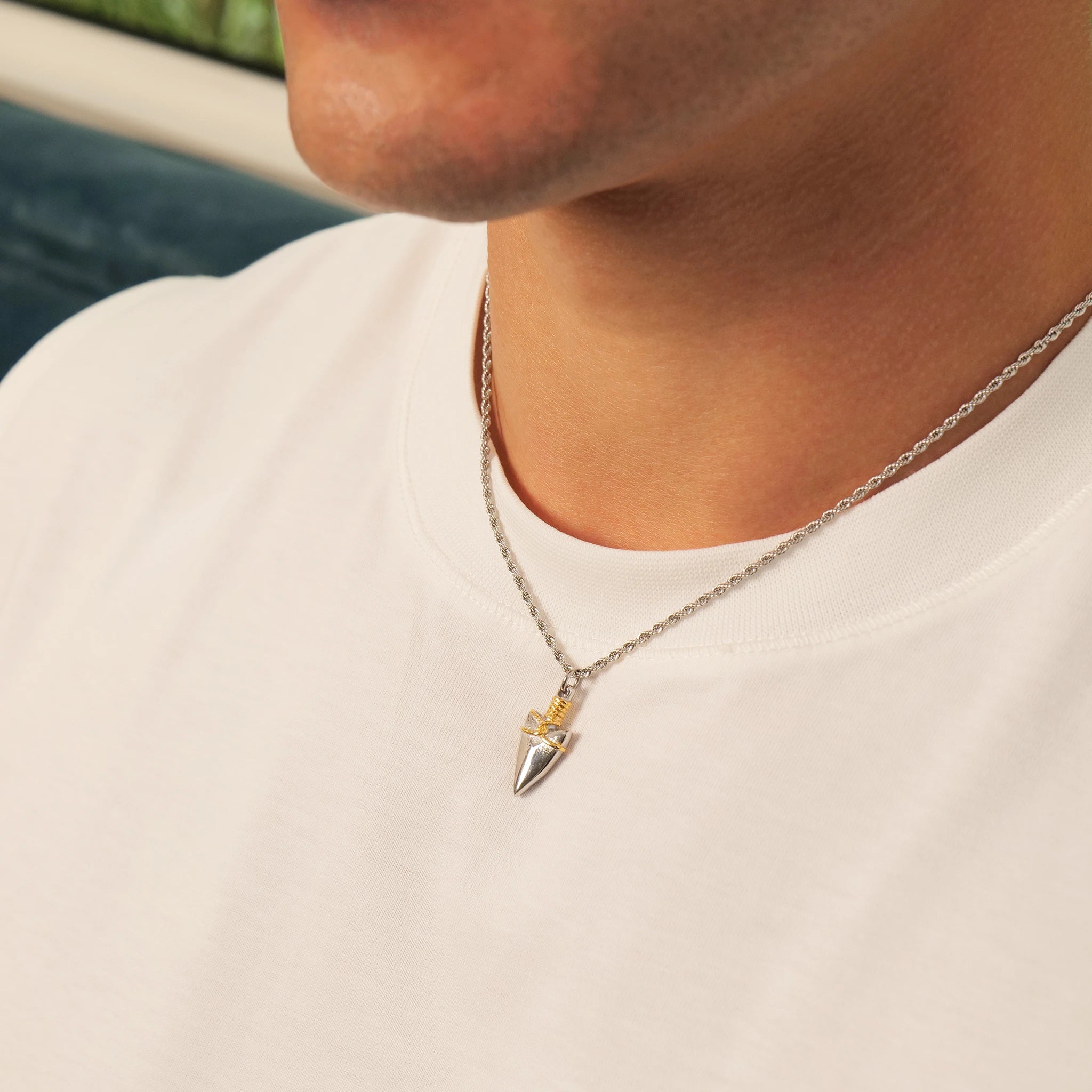Arrow Pendant (Silver)