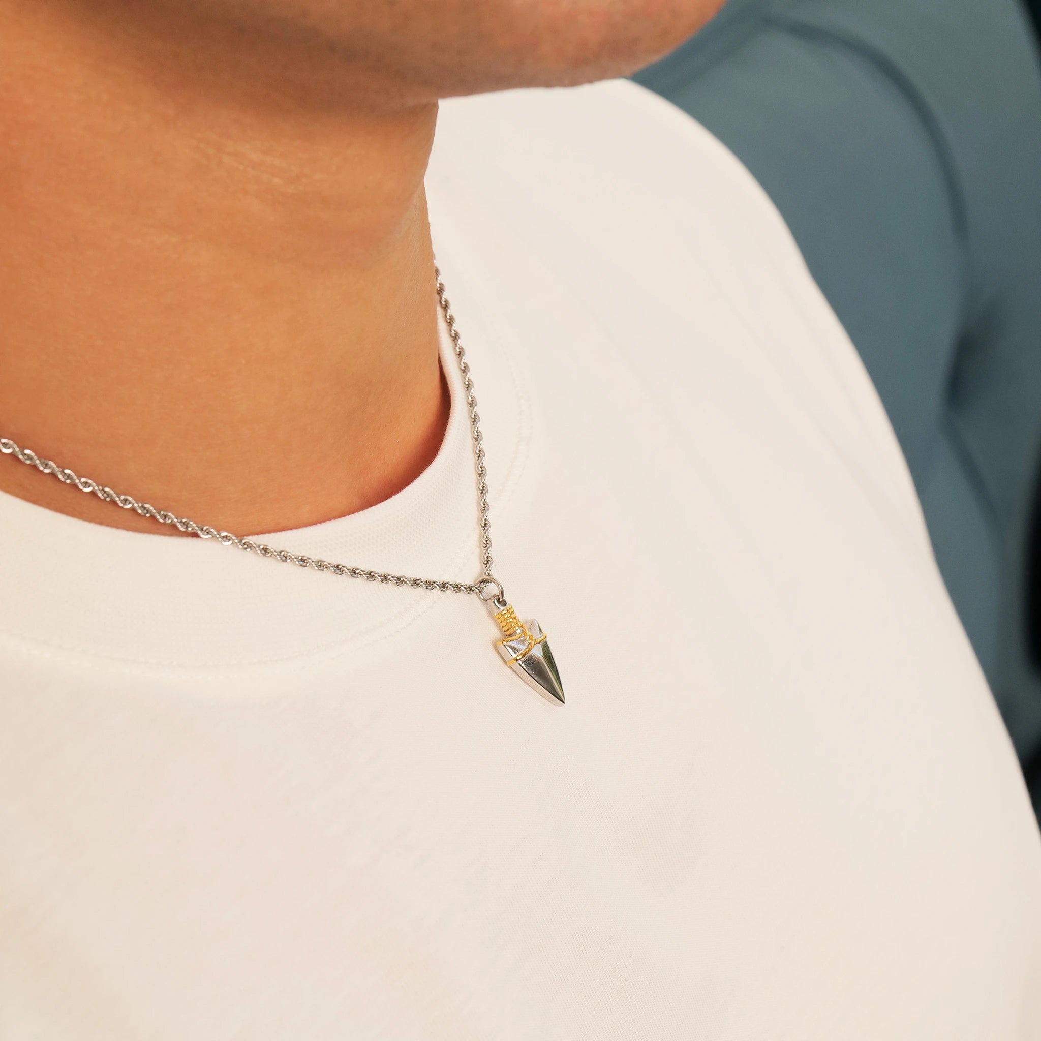 Arrow Pendant (Silver)
