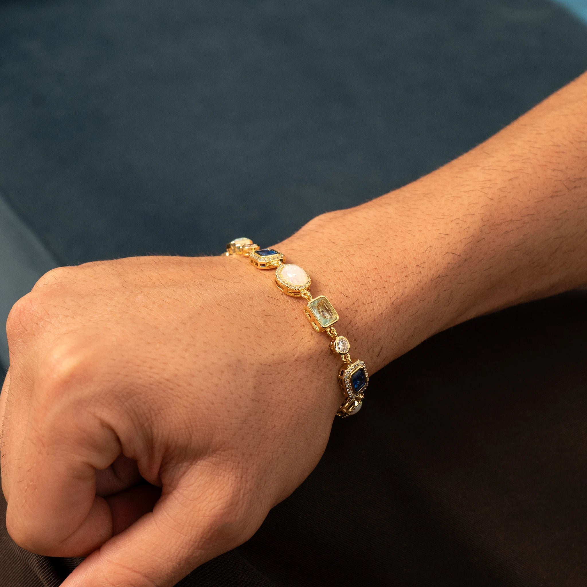 Blue Sapphire Gemstone Bracelet (Gold)
