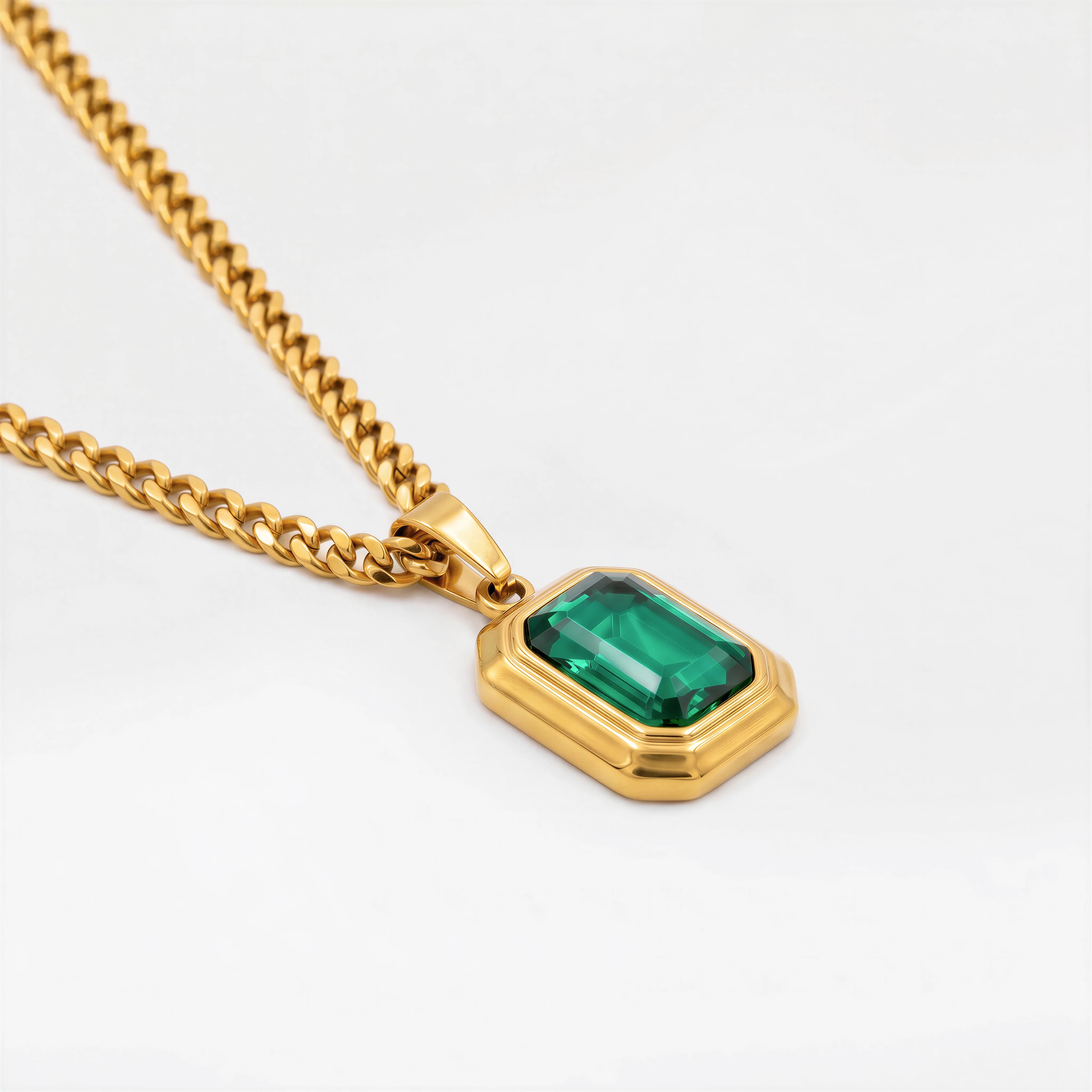 Emerald Pendant (Gold)