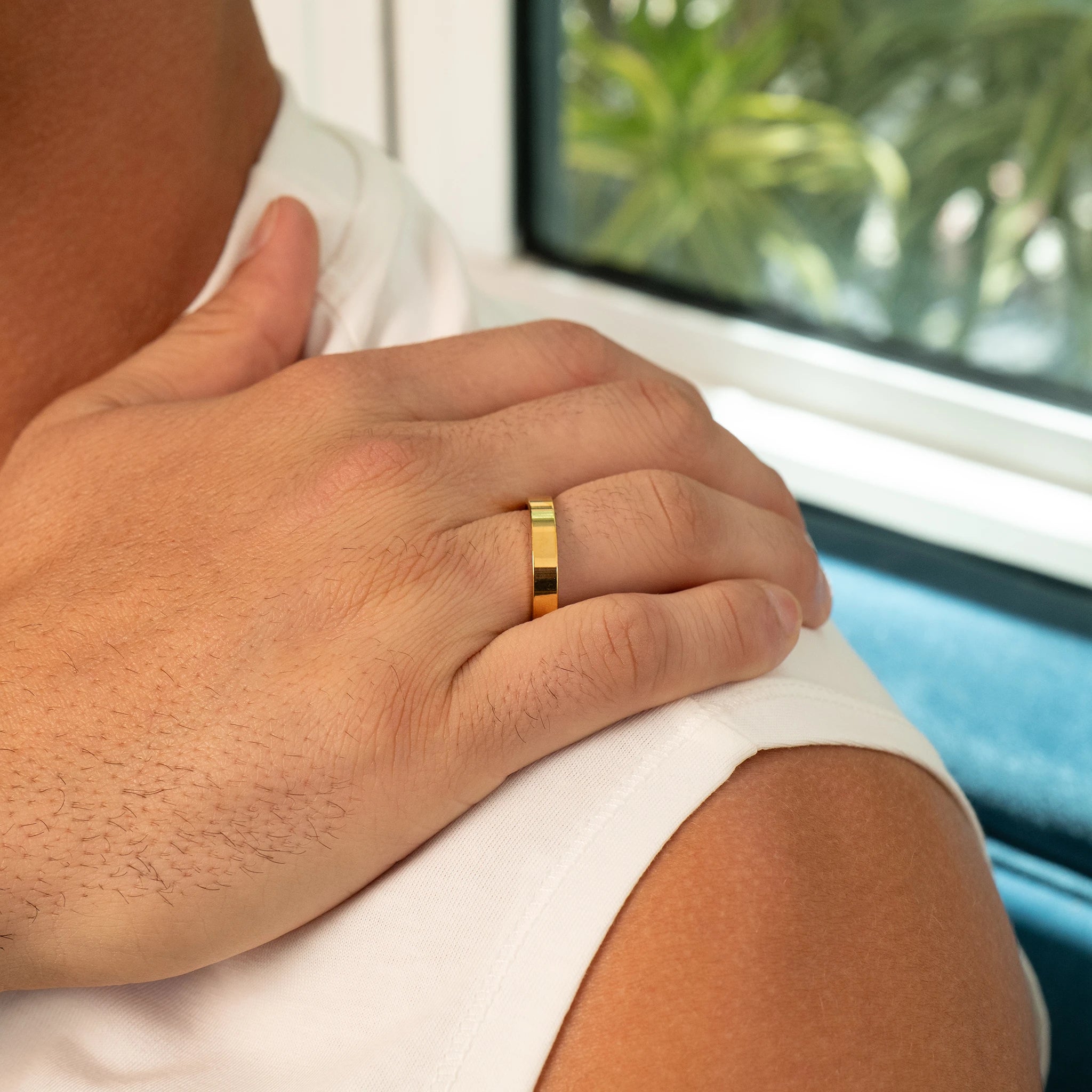 Flat Band Ring 4MM (Gold)