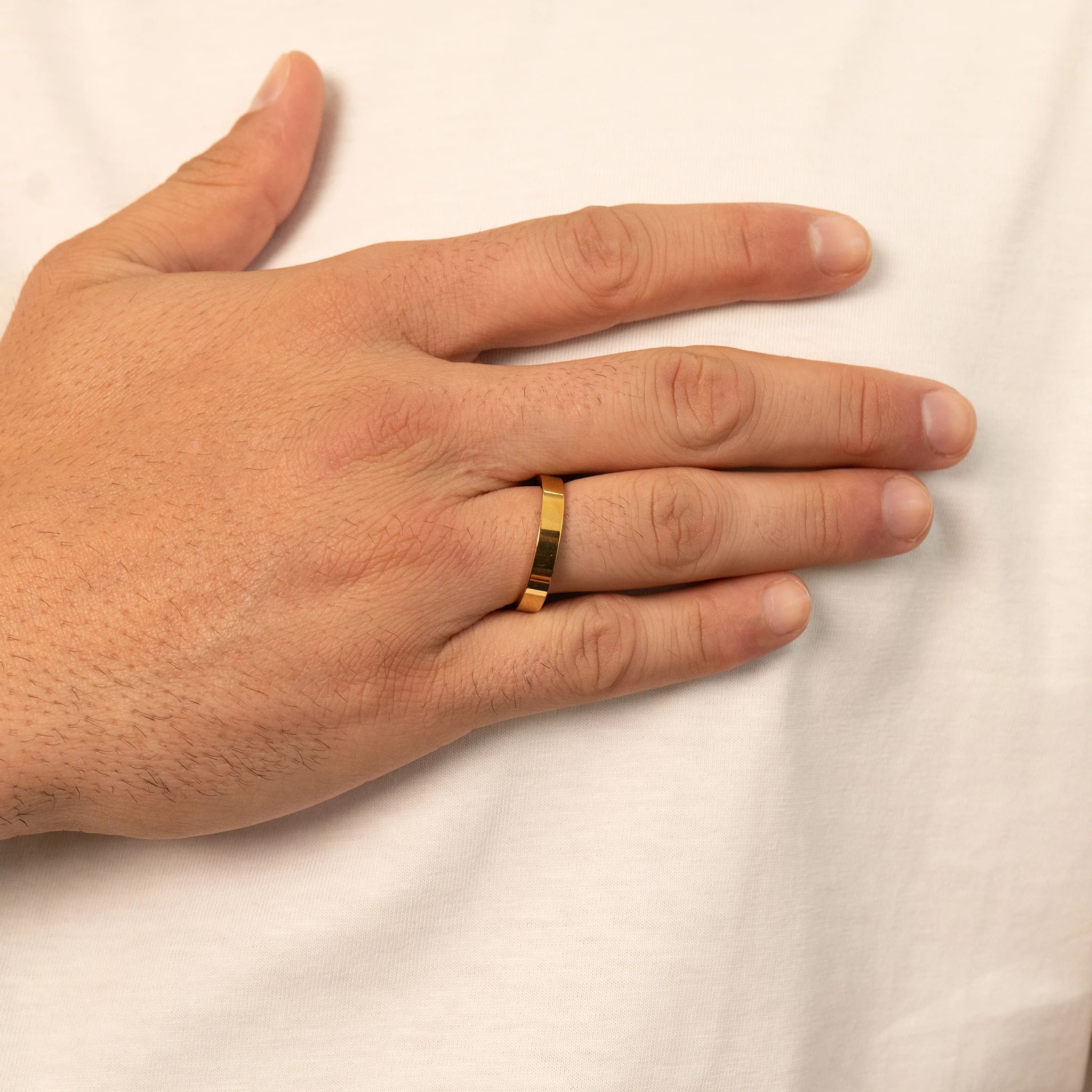 Flat Band Ring 4MM (Gold)