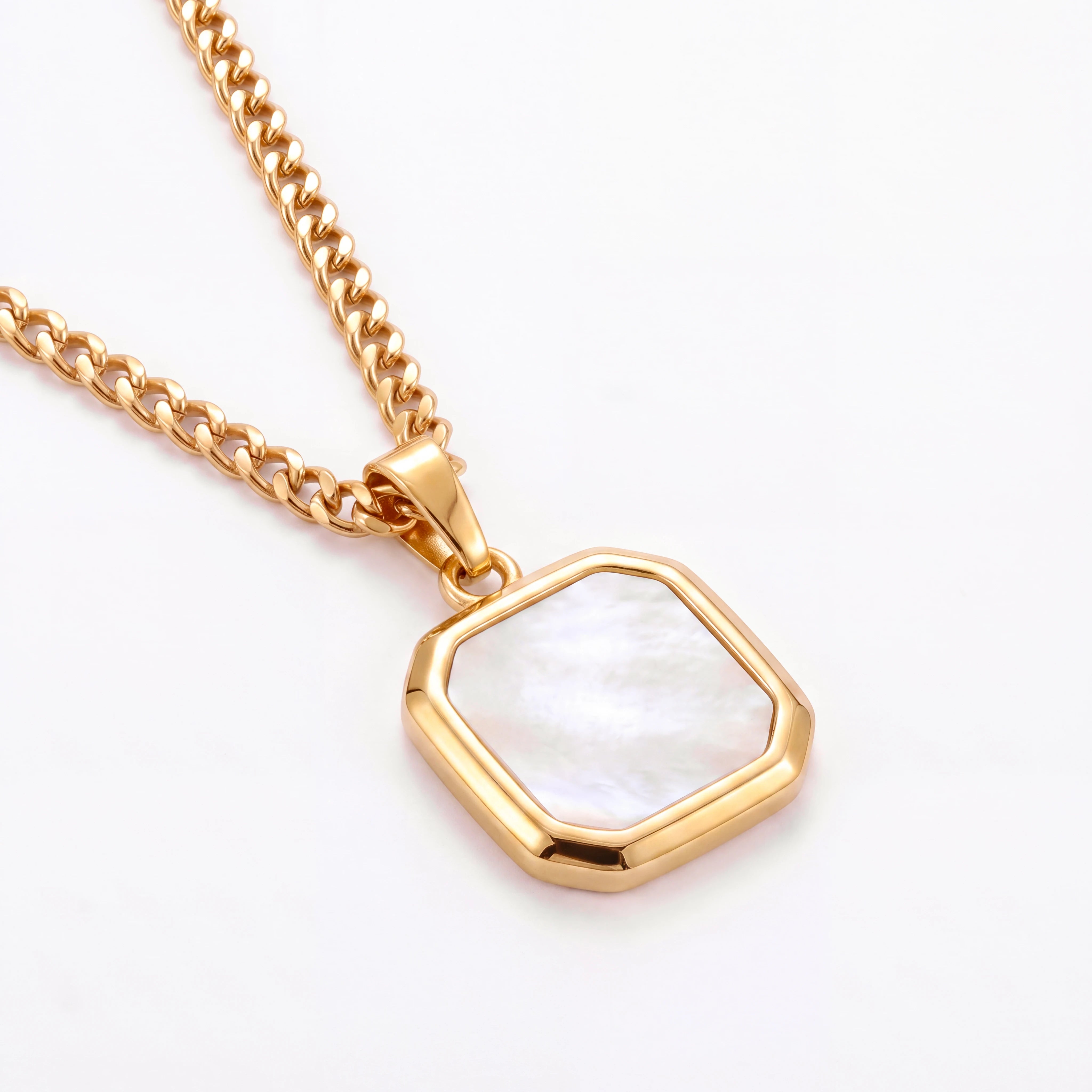 Metallic Onyx Pendant (Gold)