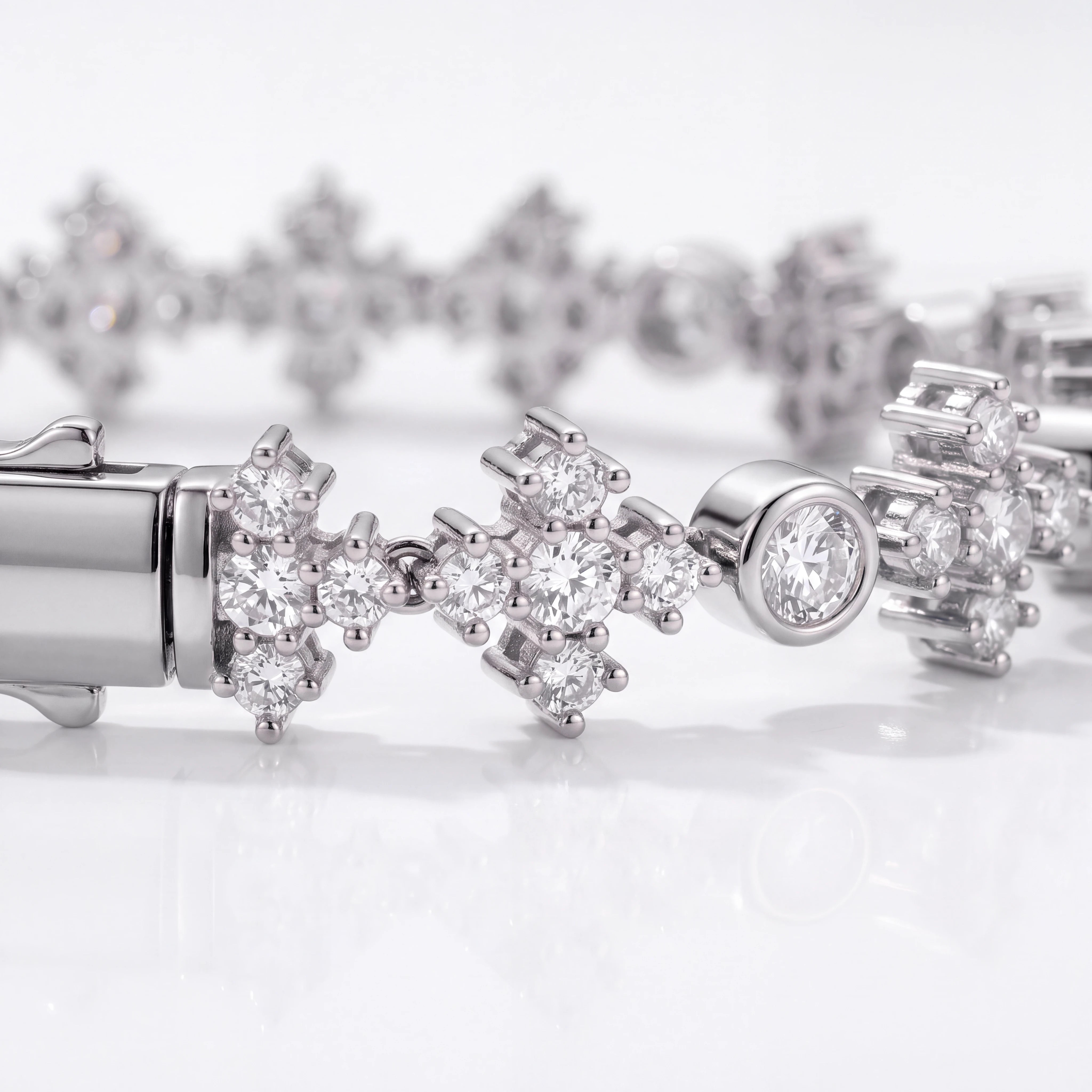 Star Iced Tennis Bracelet (Silver)